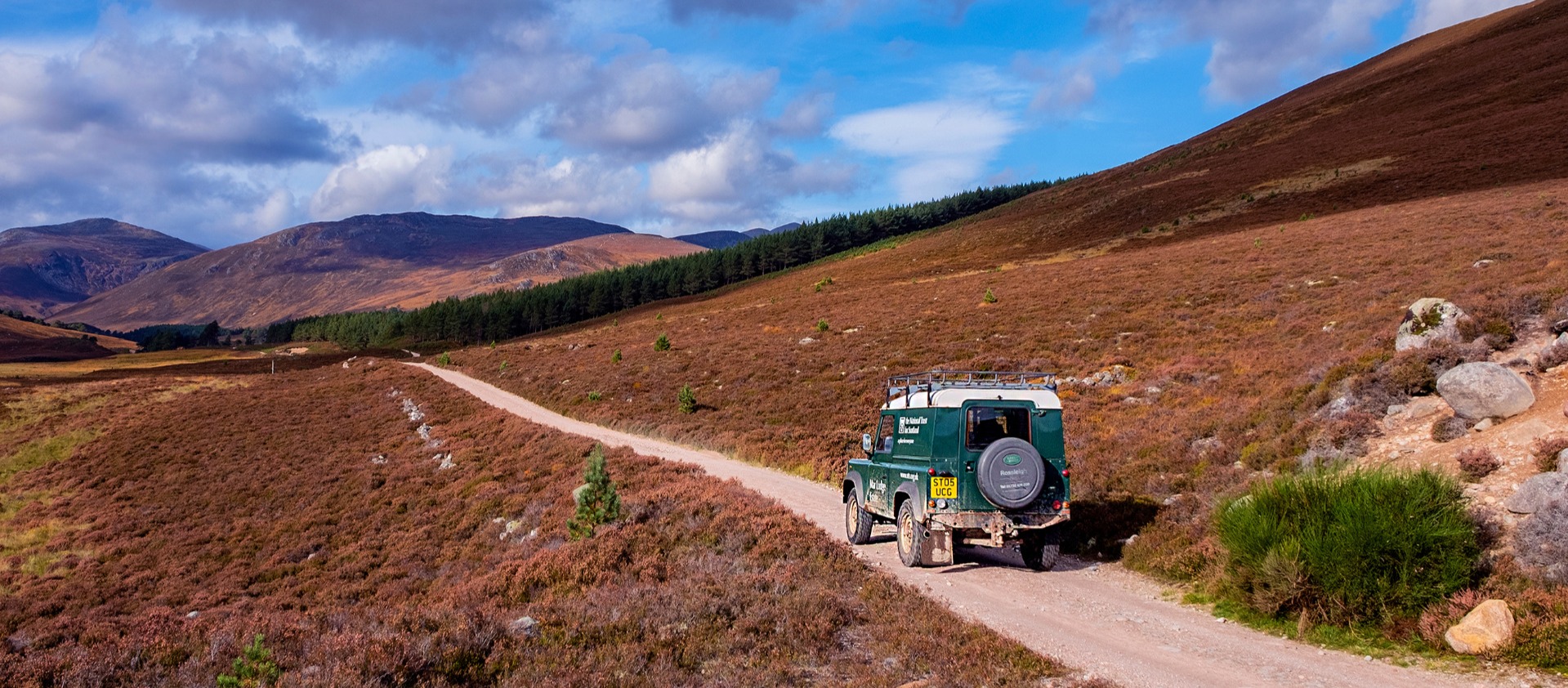 Mit dem Land Rover in den Highlands