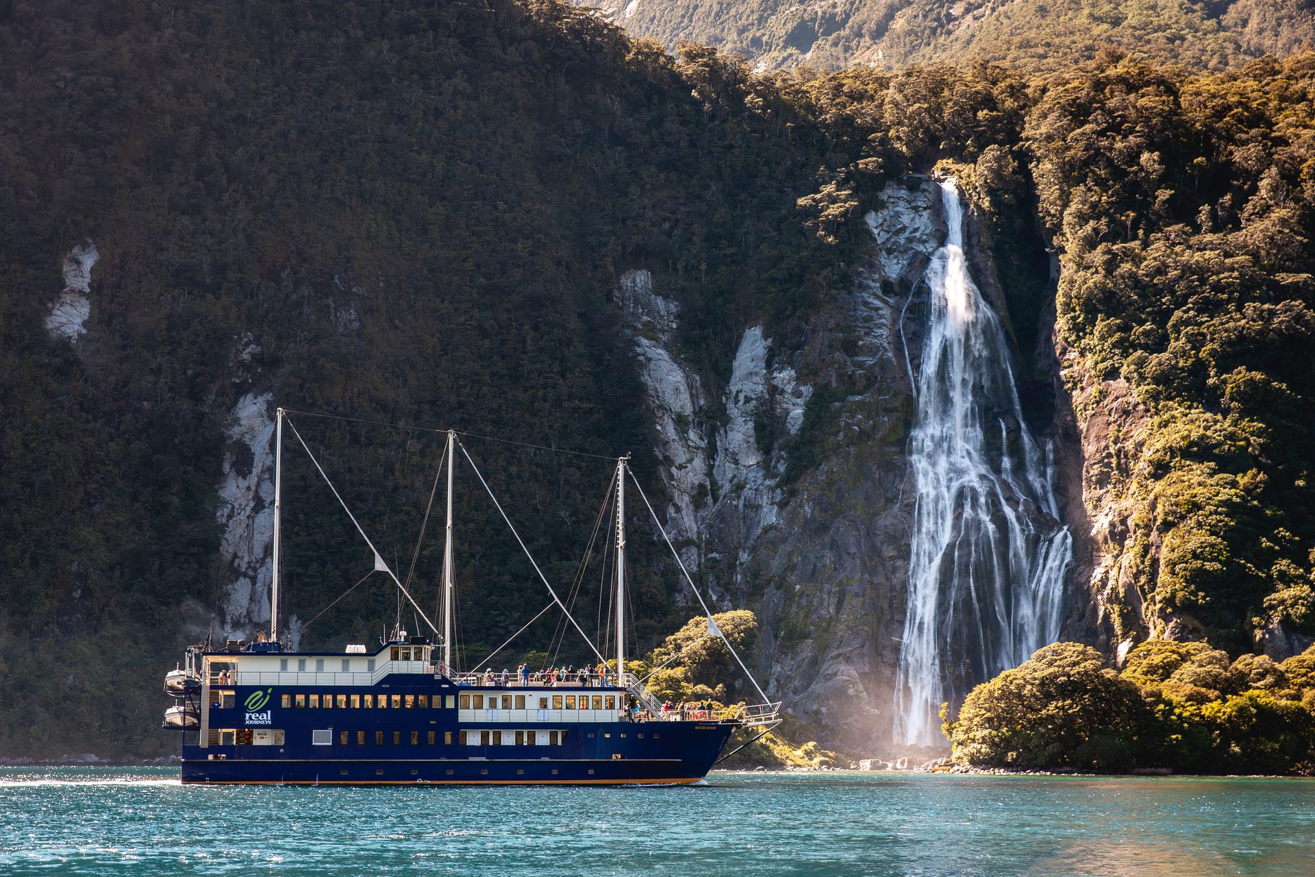 Wasserfälle am Milford Sound