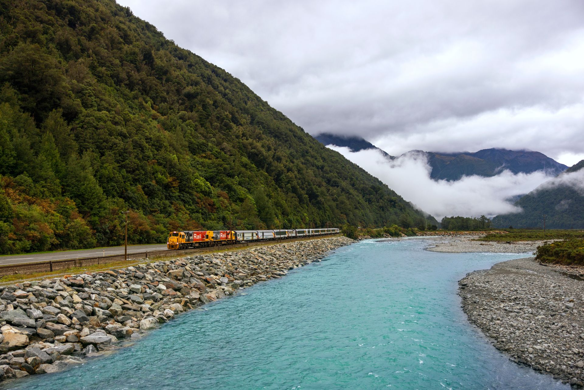 Zugfahrt mit dem Tranz Alpine Express