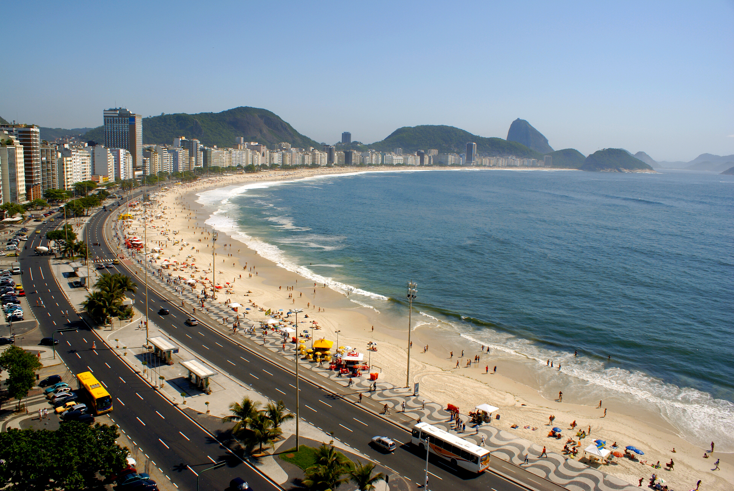 Rio de Janeiro: Berühmt für Karneval, Copacabana und pulsierendes Leben.