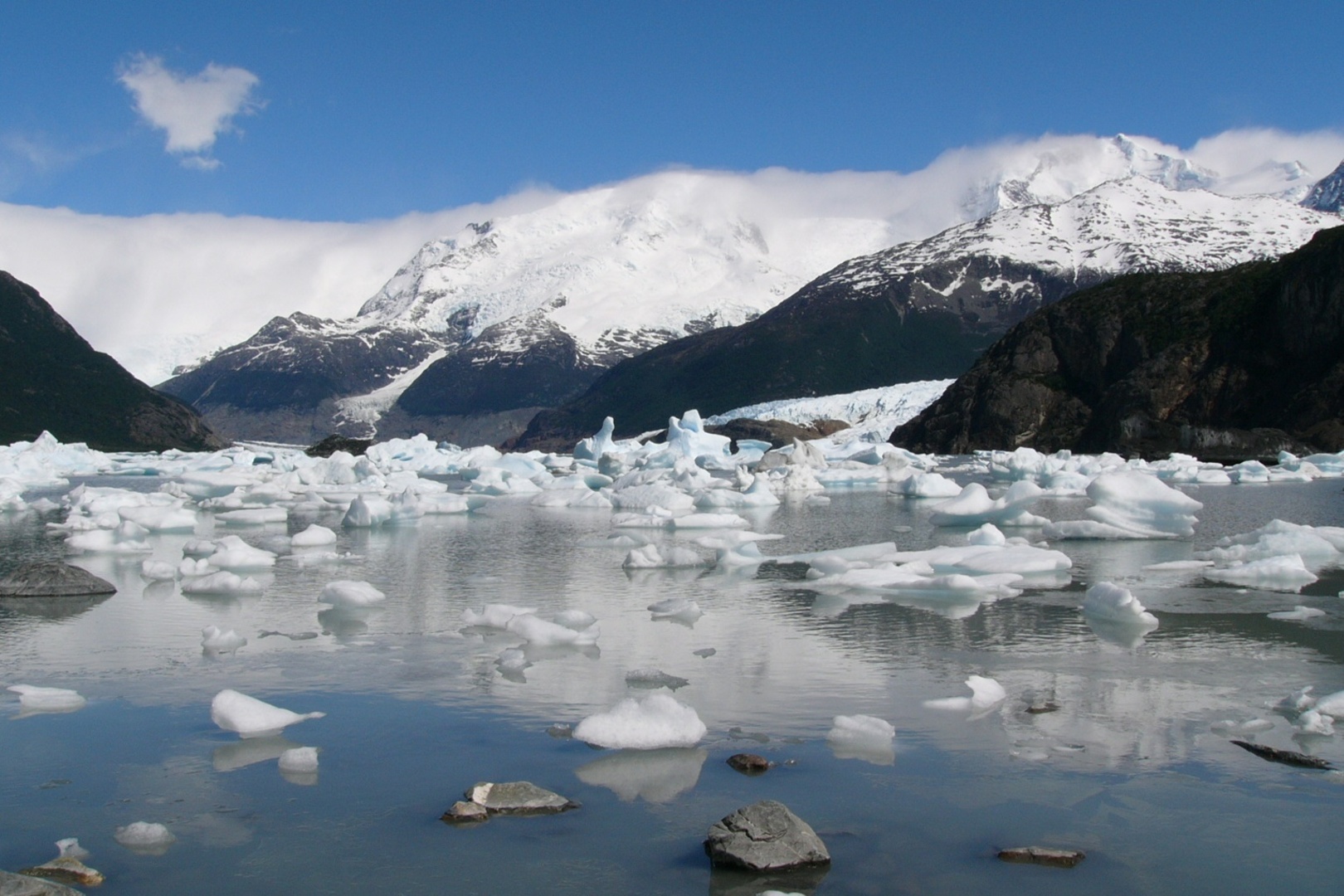 El Calafate: Kleines Städtchen, ideal für Ausflüge zu den beeindruckenden Patagonien-Gletschern.