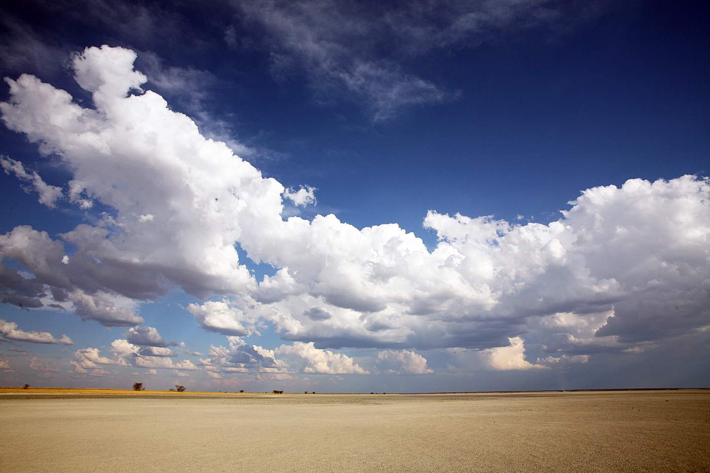 Makgadikgadi Pans Nationalparkgebiet  Botswana Untouched Lodge Safari Rundreise