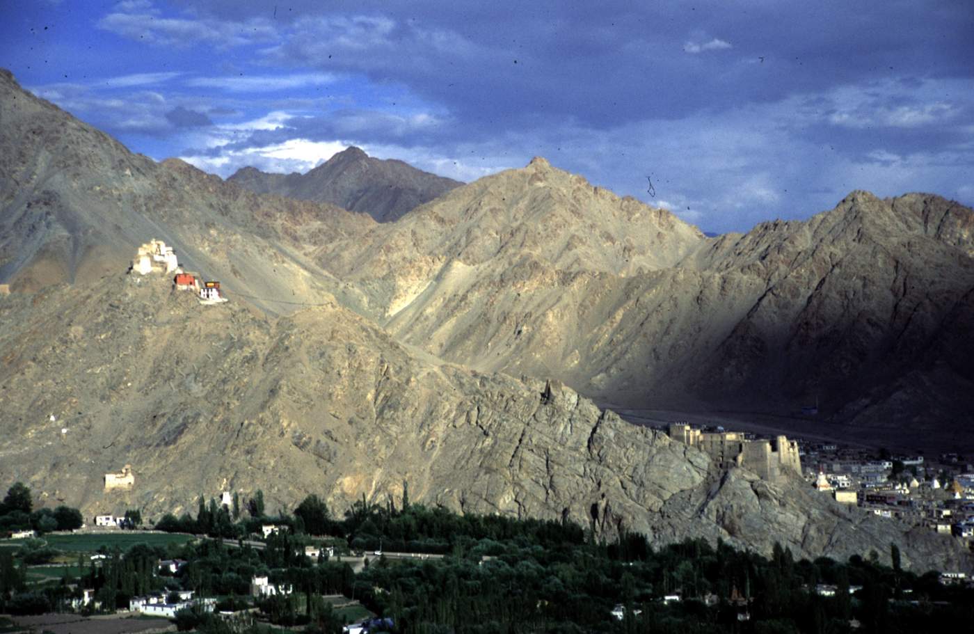 spektakuläre Aussicht auf Leh