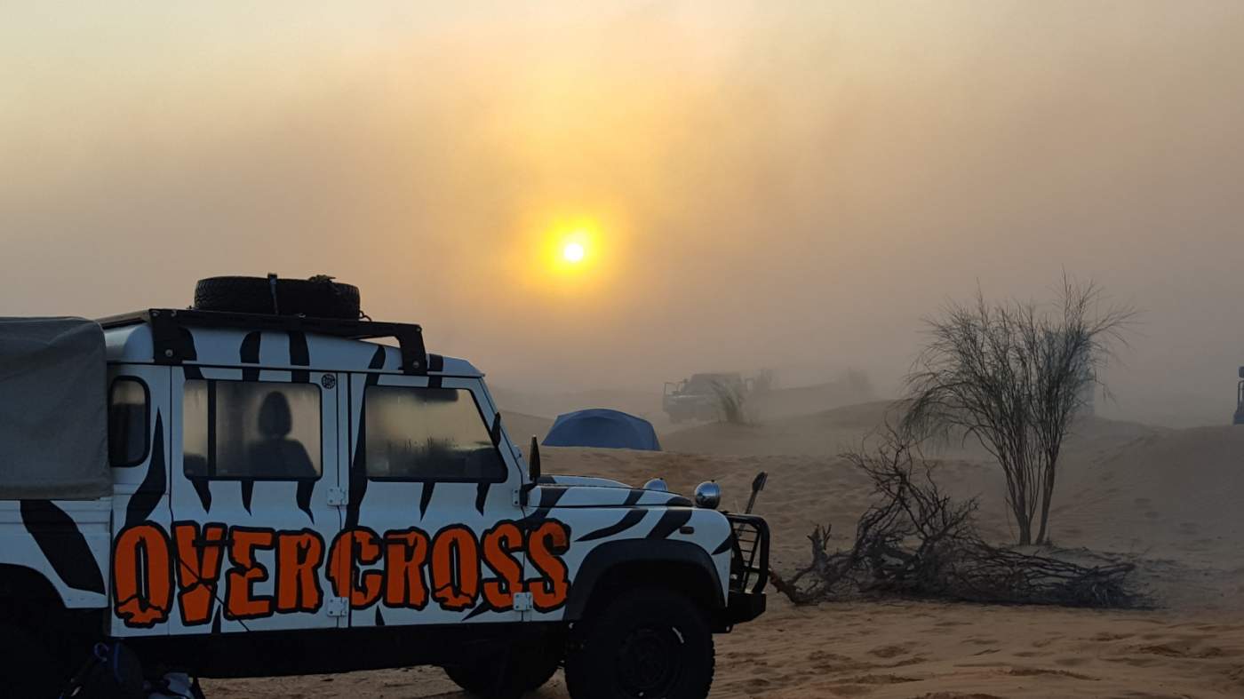 Mit dem Zebra Defender in der Wüste auf unseren Geländewagenreisen durch Afrika